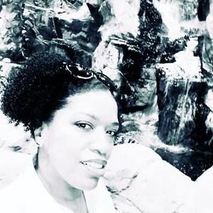 Meet your Posher, Yolanda